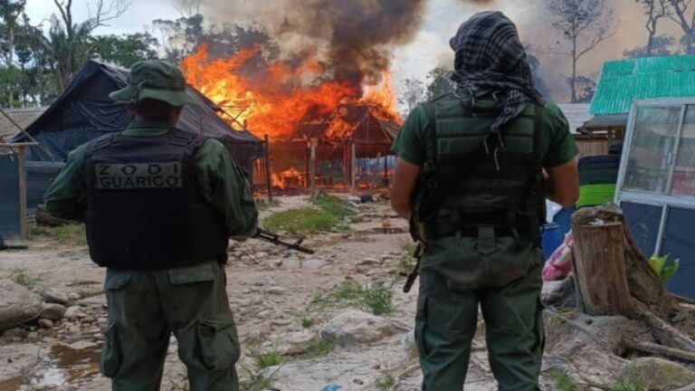 FANB destruye minería ilegal en el estado Bolívar