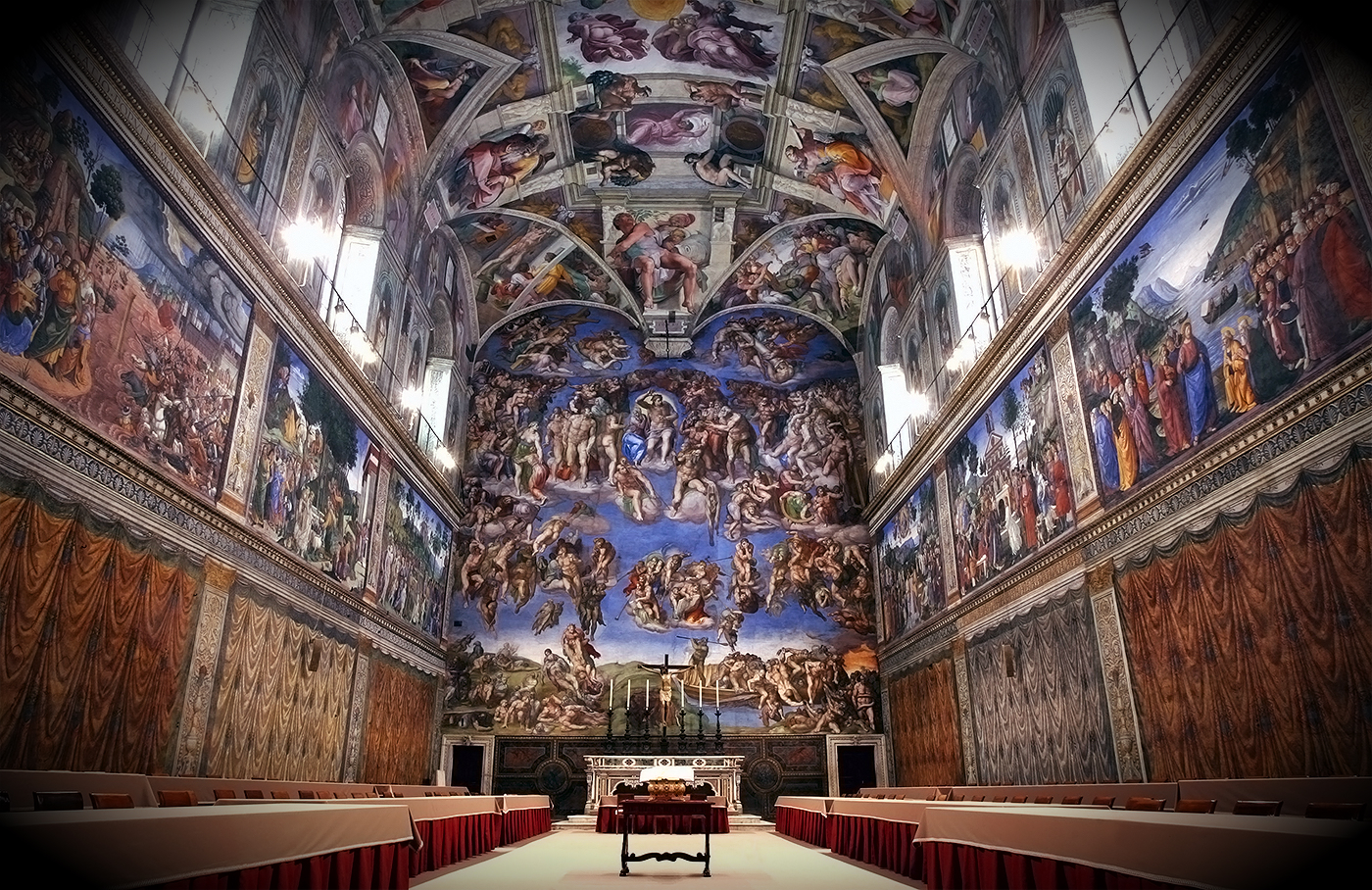 Capilla Sixtina se prepara para iniciar el Cónclave