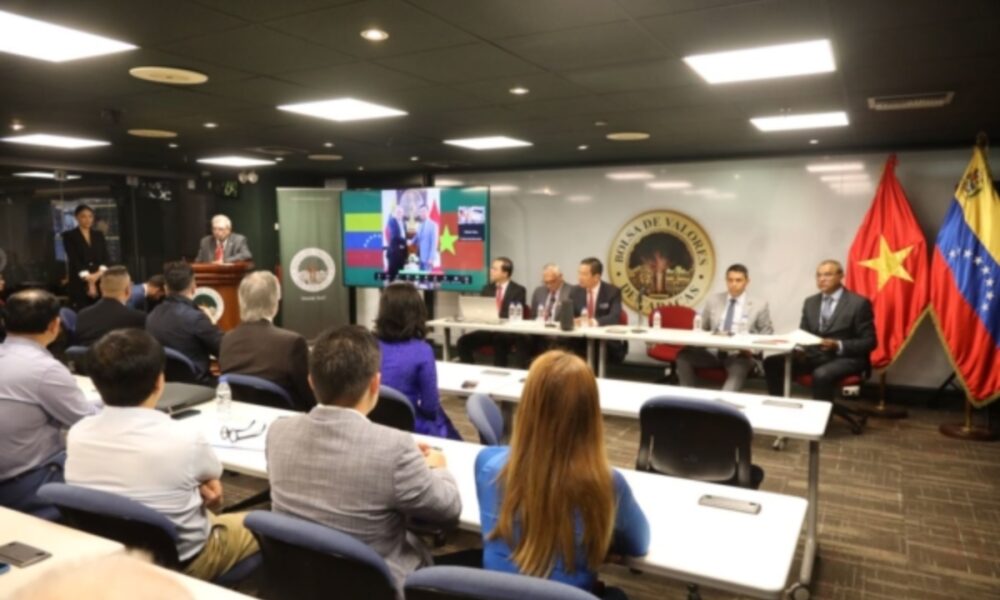 Bolsa de Caracas ofrece financiamiento a empresas de Vietnam en Venezuela
