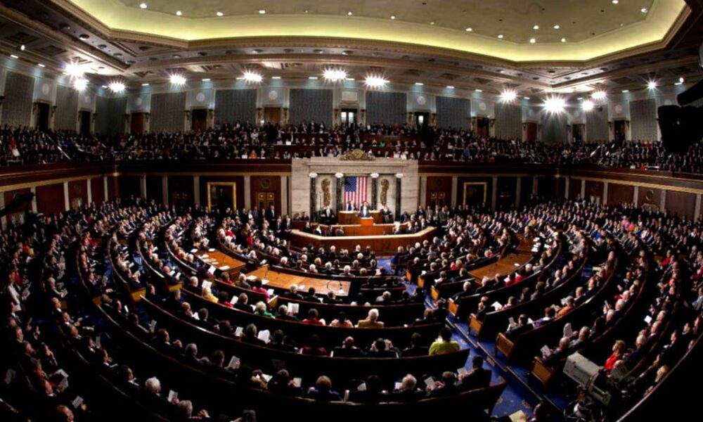 Presentan en le senado de EEUU resolución para impedir la guerra con Irán