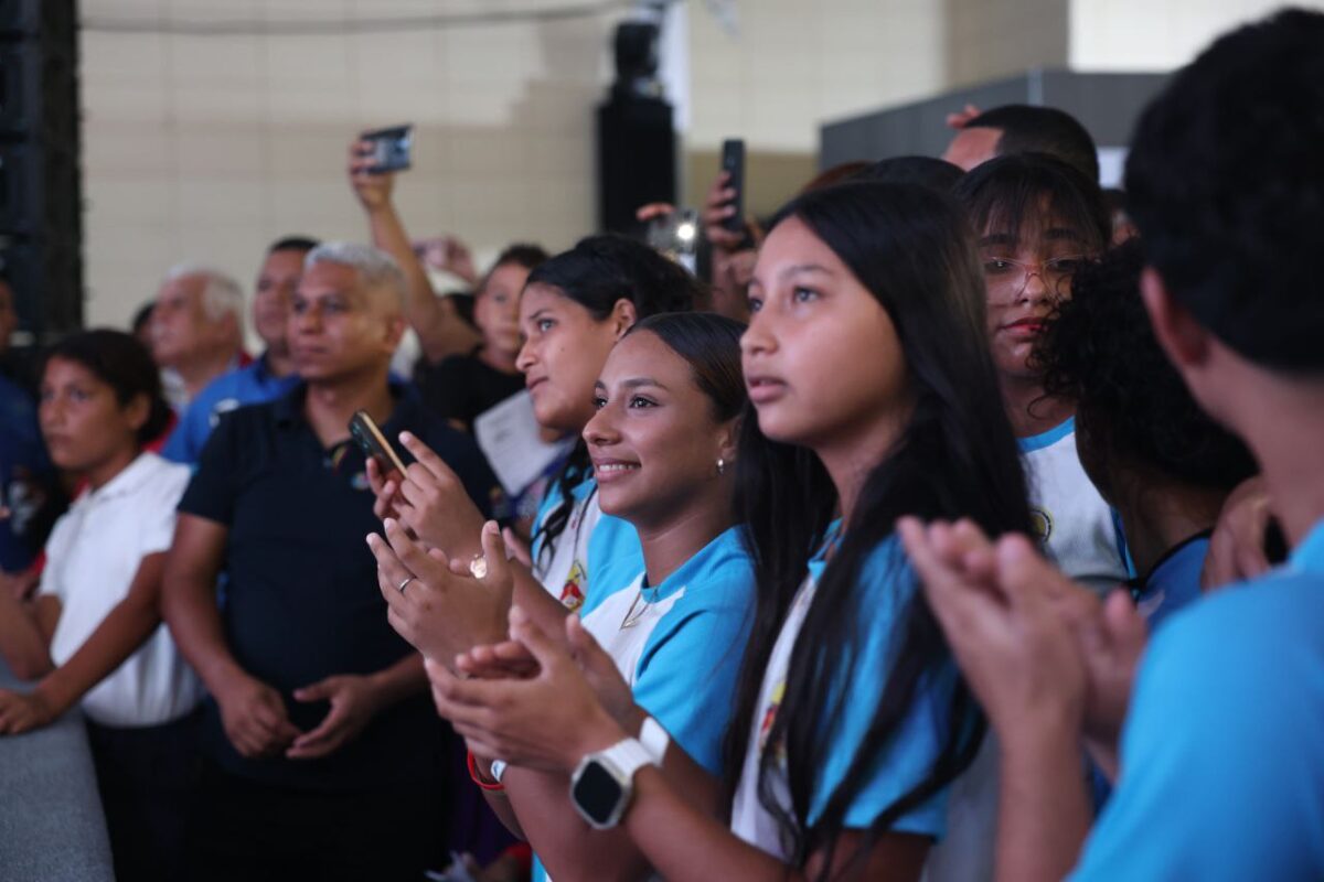 Inician ferias de oportunidades de estudio 2025
