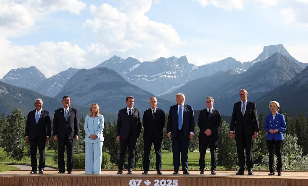 g7
