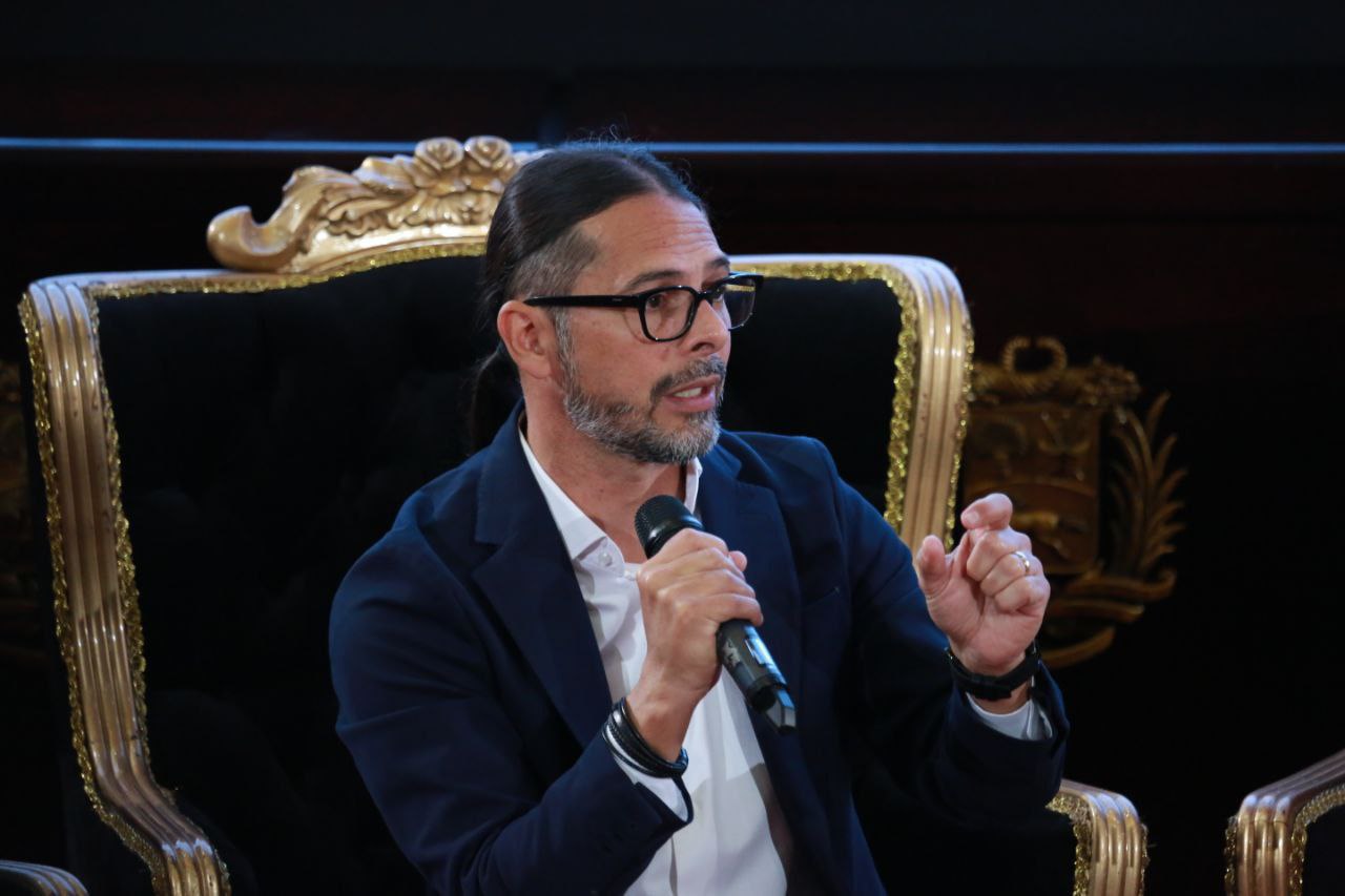 Ministro Ñáñez repudia agresión israelí