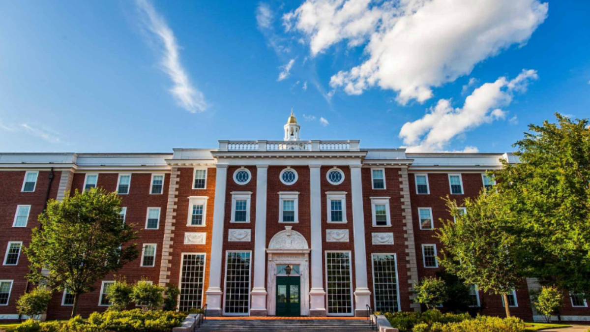 Harvard contrademanda orden de Trump y obtiene la victoria