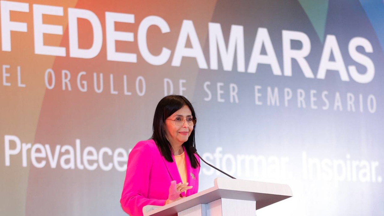 Vicepresidenta agradece el esfuerzo de la clase obrera por producción petrolera