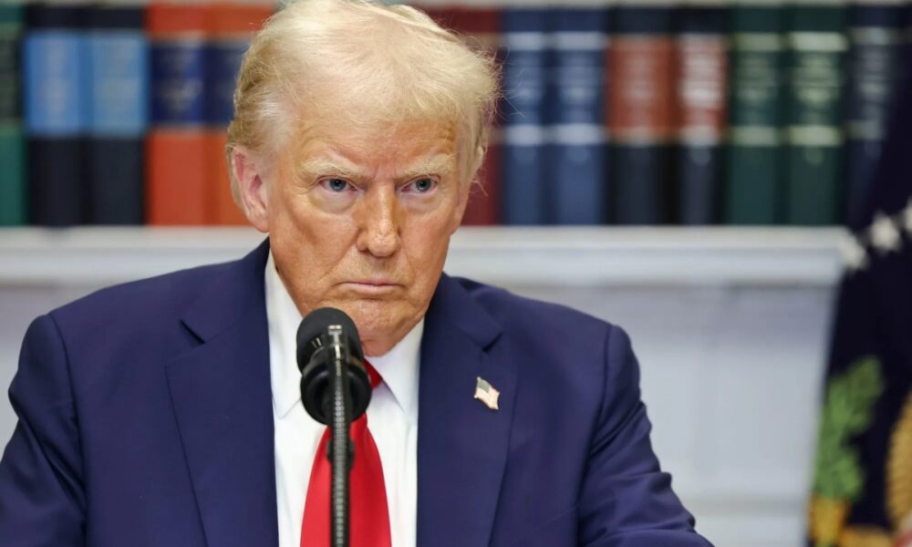 Trump amenaza con aranceles del 100% a Rusia