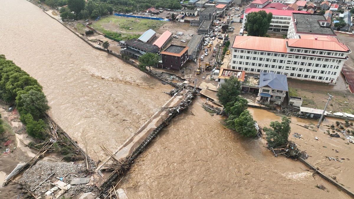 Fuertes lluvias dejan 30 muertos en Pekín