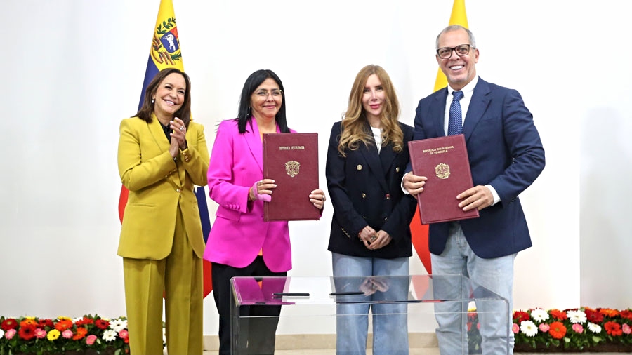 Venezuela y Colombia firman memorándum para Zona Económica Especial de Paz