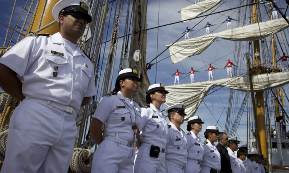 Maduro felicita a la Armada Bolivariana: "Es fundamental para la nación"