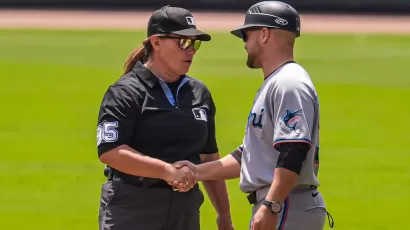 MLB 