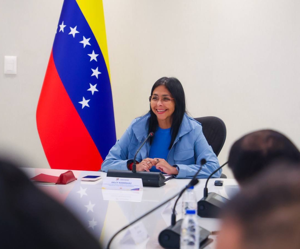 Rodríguez supervisa producción en planta PDVSA-VASSA