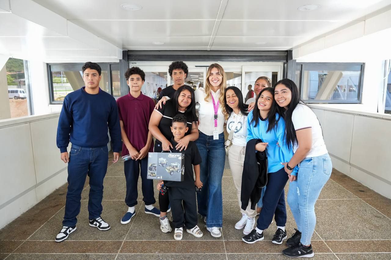 Presidente rescata 5 niños que estaban secuestrados