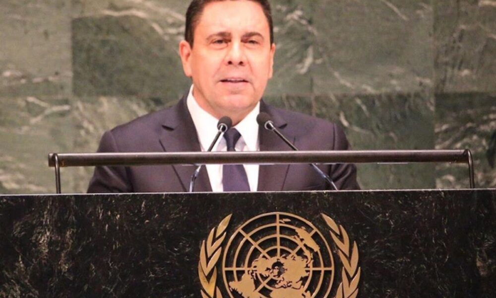 Venezuela pide el levantamiento de sanciones a Cuba