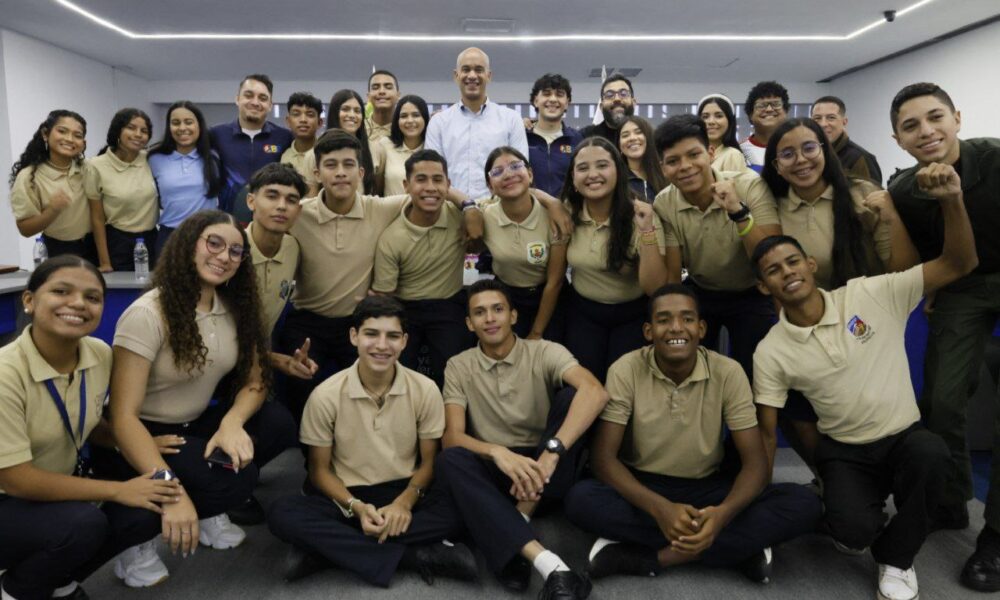 Feveem presentó plan de trabajo al Ministerio de Educación