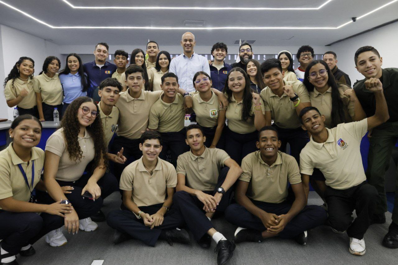 Feveem presentó plan de trabajo al Ministerio de Educación