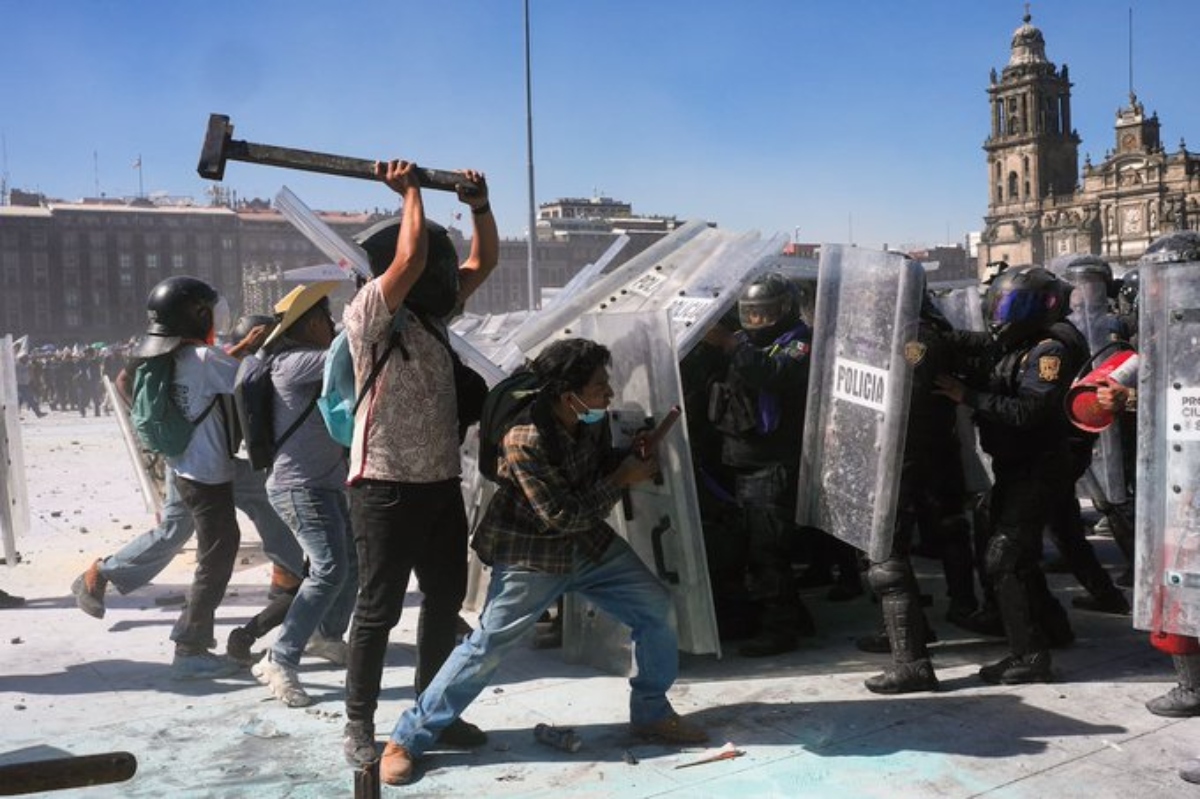 Derecha mexicana sale de nuevo a la calle como Generación Z