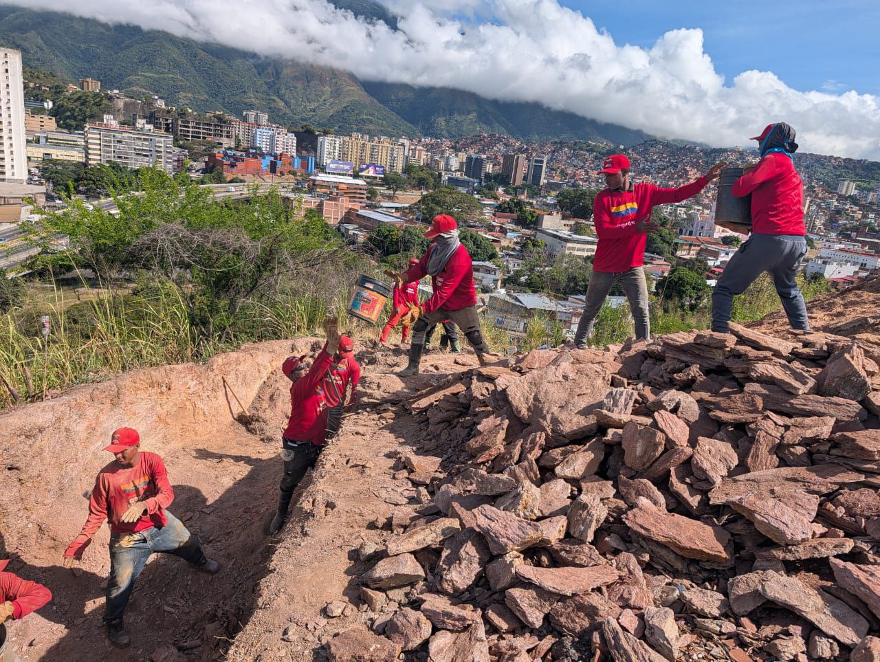 Gobierno Nacional ejecutó más de 1.700 obras de impacto durante este 2025