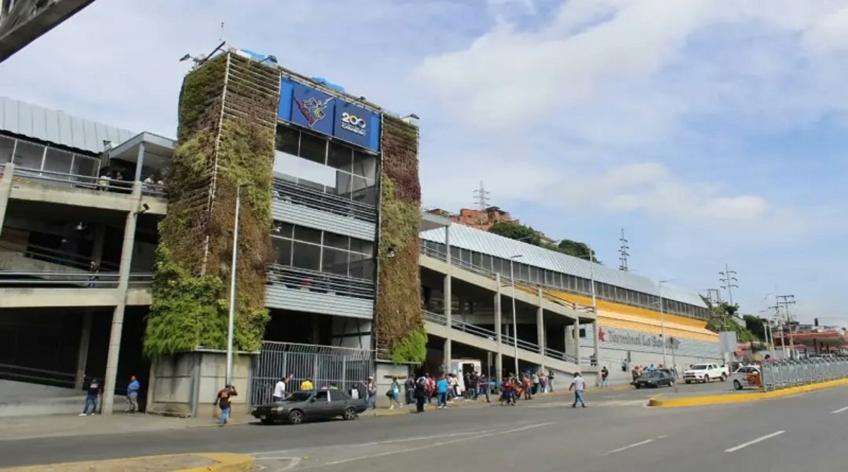 Más de 400 mil personas se han movilizado por el terminal de la Bandera
