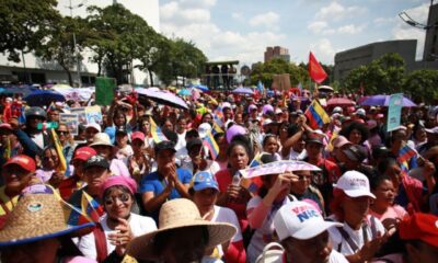 Mujeres toman las calles del país en defensa del presidente Maduro y Cilia Flores