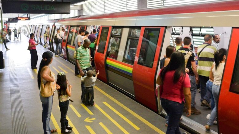 Metro de Caracas presta servicio con normalidad este 4 de enero