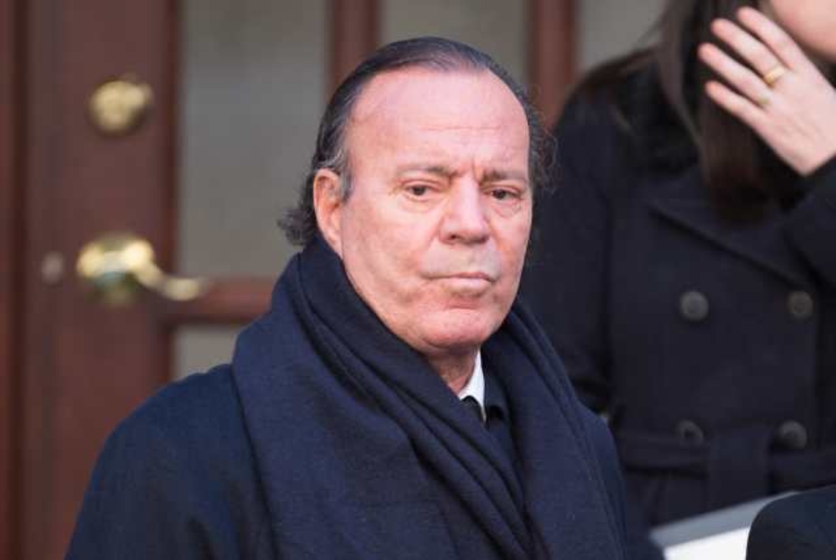 Se multiplican acusaciones contra Julio Iglesias