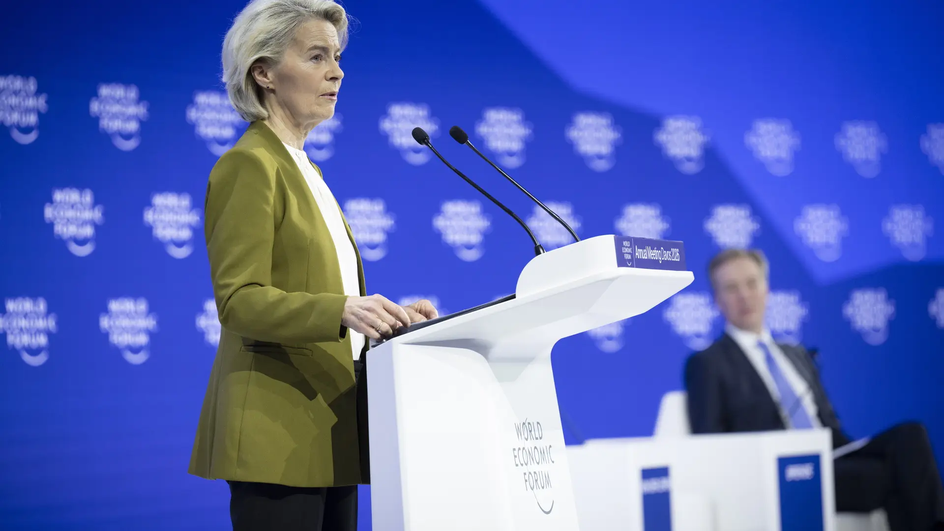 Von der Leyen tacha de "error" amenaza arancelaria de Trump