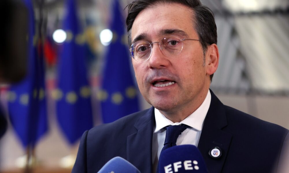 Albares: España solicitará a la UE retirar sanciones contra Delcy Rodríguez