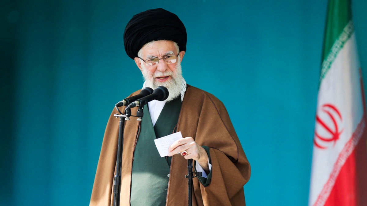Líder Supremo de Irán vaticina guerra regional si EEUU los ataca