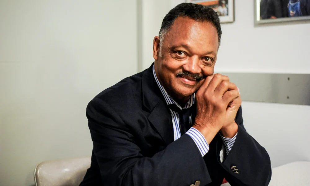 Presidenta (e) lamenta partida del reverendo Jesse Jackson