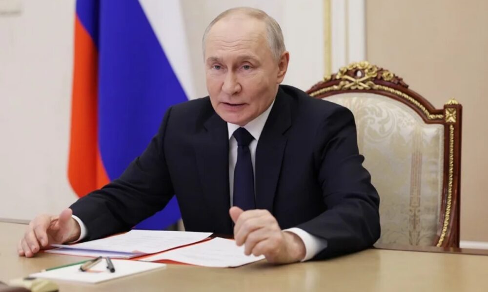 Putin expresa apoyo "inquebrantable" al líder supremo de Irán