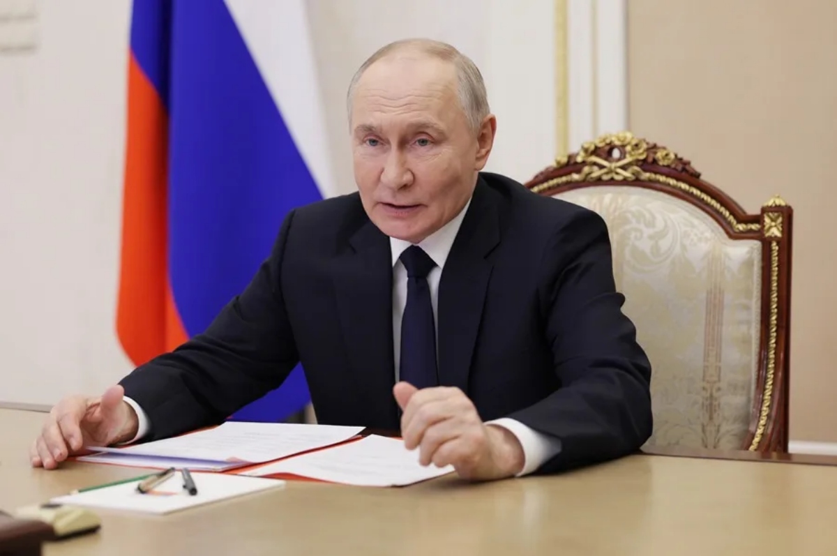 Putin expresa apoyo "inquebrantable" al líder supremo de Irán