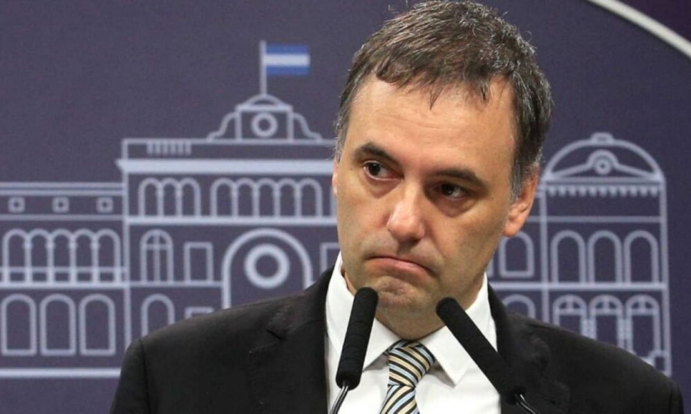 Imputan al Jefe de Gabinete de Milei por enriquecimiento ilícito