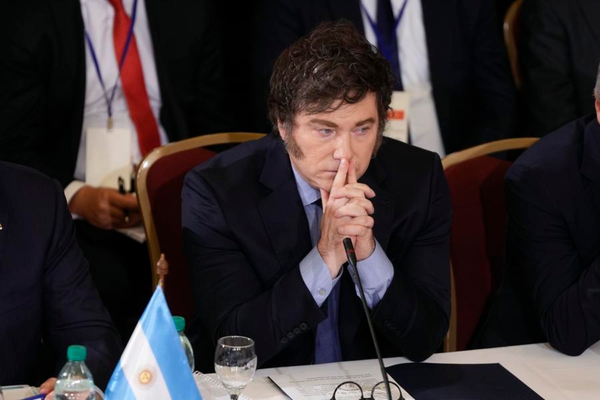 Encuesta: 60,7% de argentinos no reelegiría a Milei