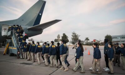 Gobierno ultraderechista de Chile realiza primer vuelo de deportación de migrantes