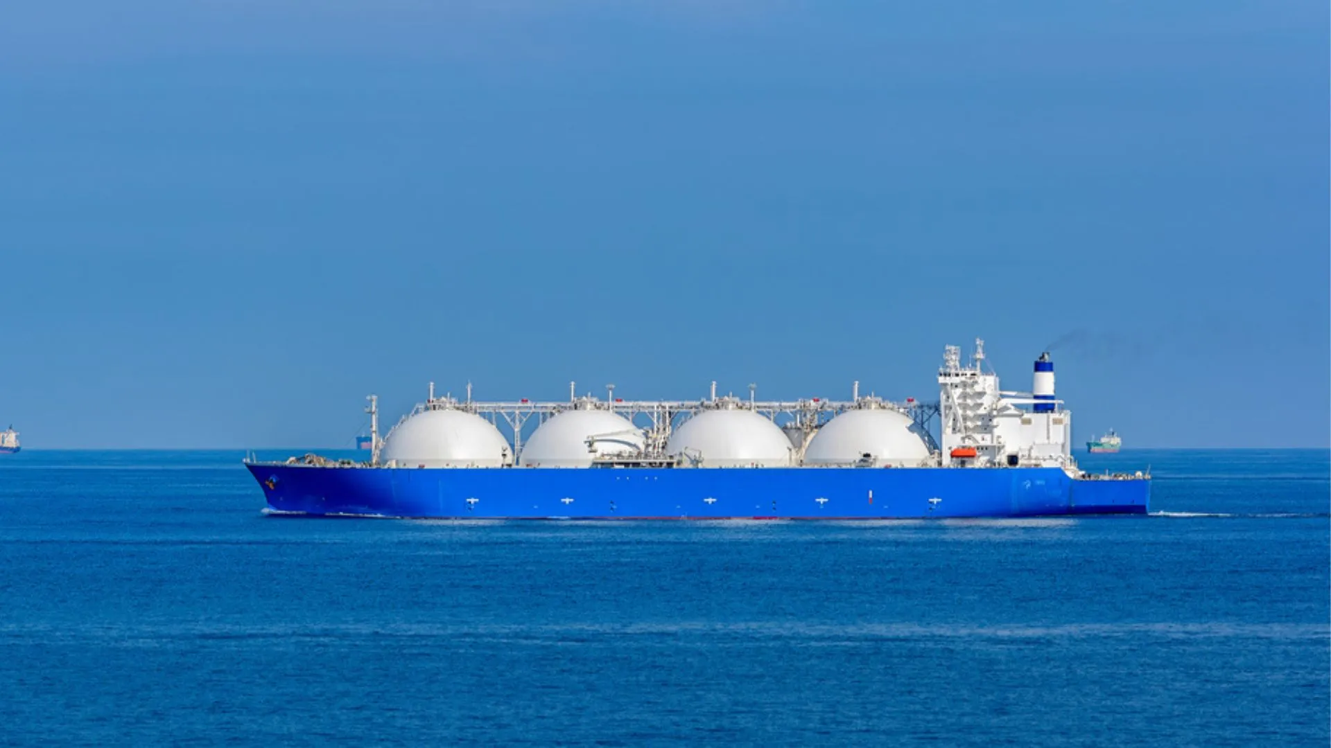 Canadá inicia venta de gas licuado a Europa