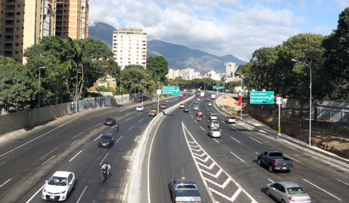 Autopista Valle-Coche tendrá obras nocturnas de rehabilitación por dos meses