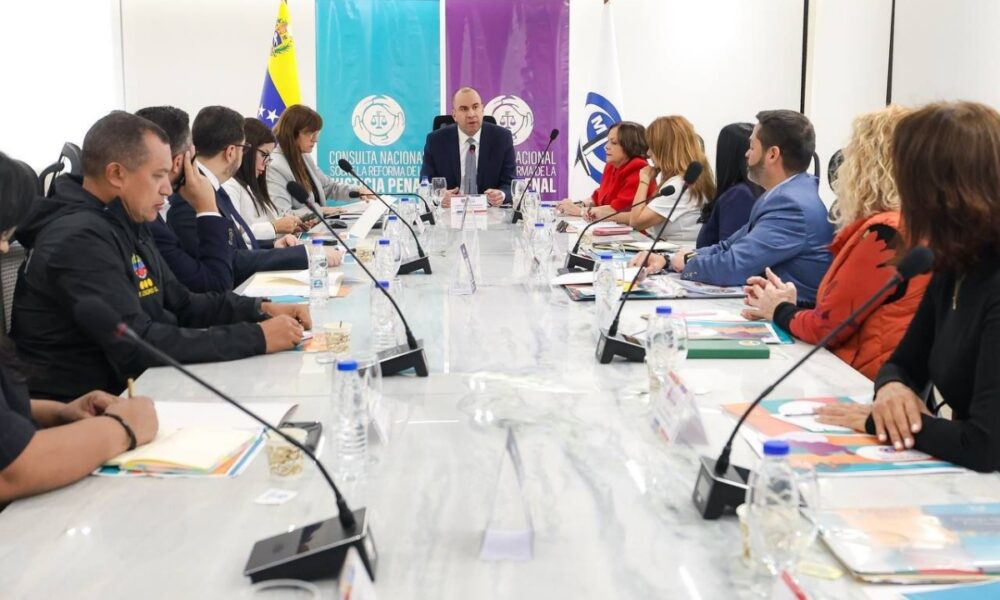 Fiscal General anuncia despliegue nacional de consultas para Reforma Judicial