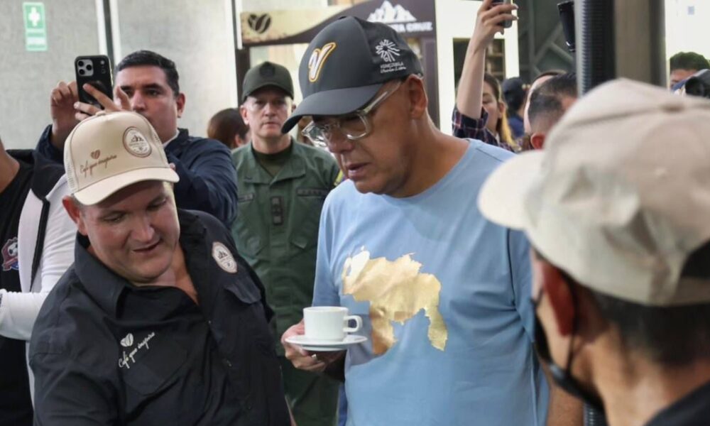 Impulsan leyes especiales en la AN para el cacao y el café