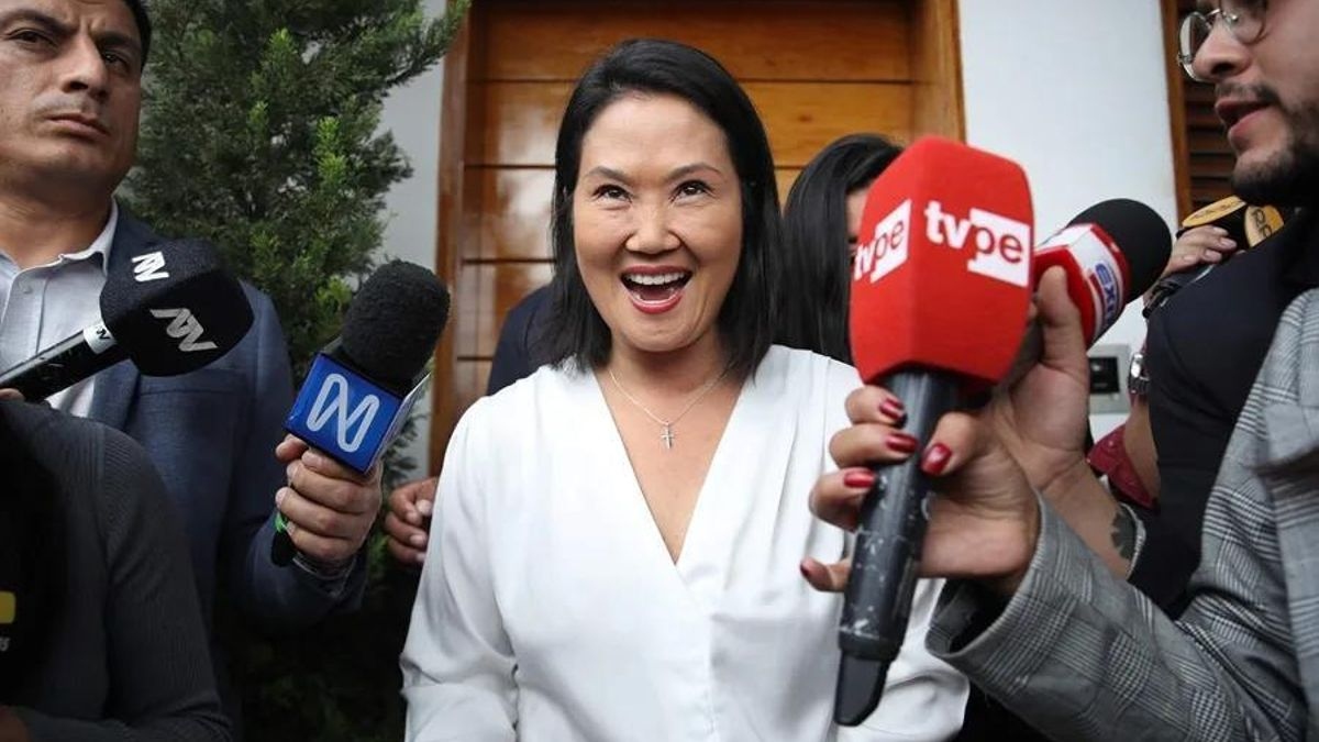 Fujimori amplía ligeramente su ventaja e balotaje de Perú