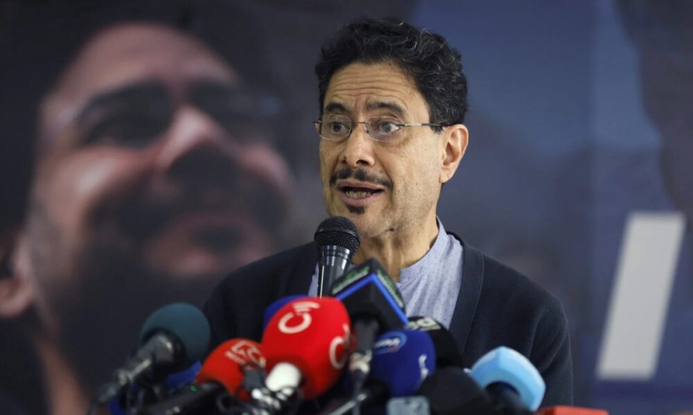Cepeda denuncia que Espriella planifica autoatentado
