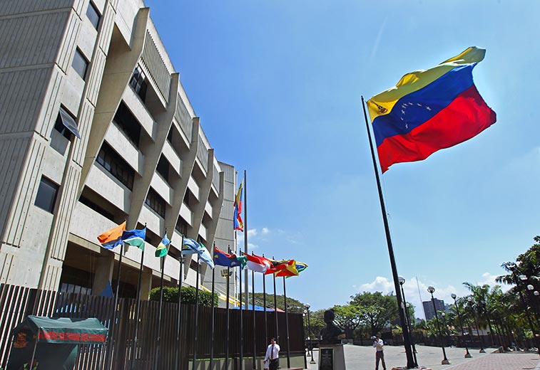 Extienden por 60 días el decreto de emergencia económica