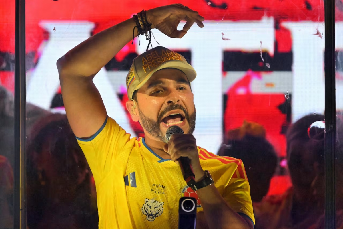 Prohíben al candidato ultraderechista en Colombia usar la camisa de la selección en actos políticos
