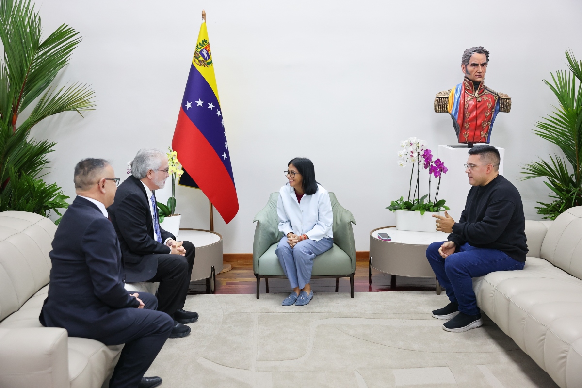 Así fue el encuentro de la Presidenta (E) con iglesias evangélicas