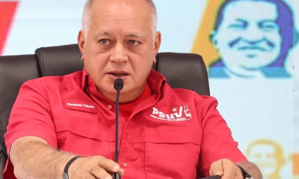 Cabello asegura que reestructuración de gobierno no despedirá a trabajadores