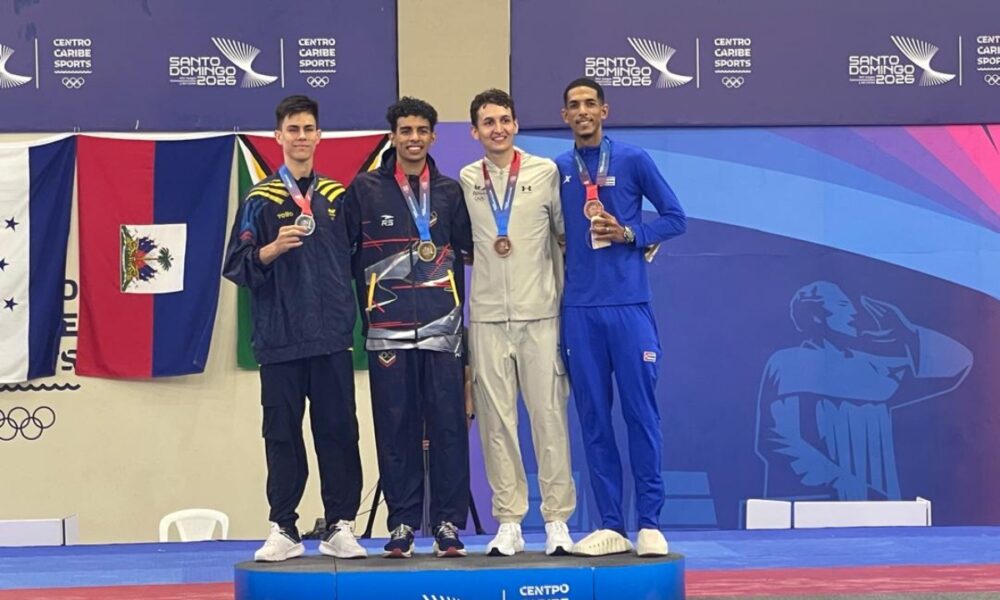 Jeshuath Pedraza dedica medalla de Taekwondo a La Guaira