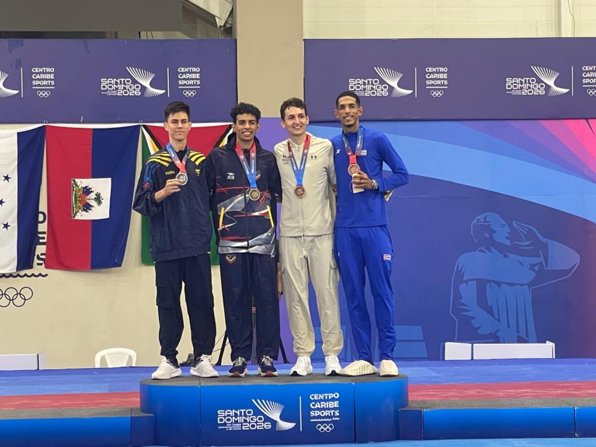 Jeshuath Pedraza dedica medalla de Taekwondo a La Guaira