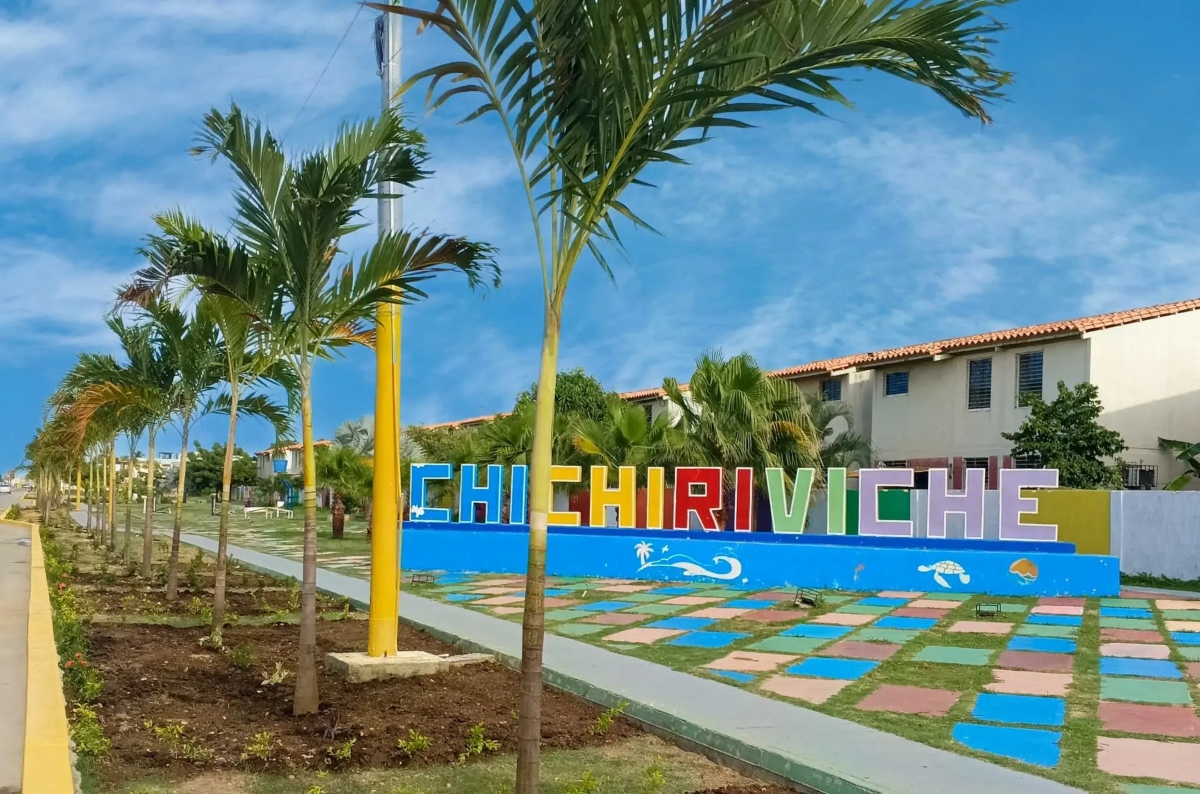 El presidente de la Cámara de Turismo en la entidad, Richard Zambrano, reiteró que el fenómeno no dejó importantes daños en las edificaciones destinadas al hospedaje en el municipio Silva tras las respectivas supervisiones técnicas.