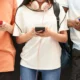 Francia aprueba prohibición de redes sociales a menores de 15 años