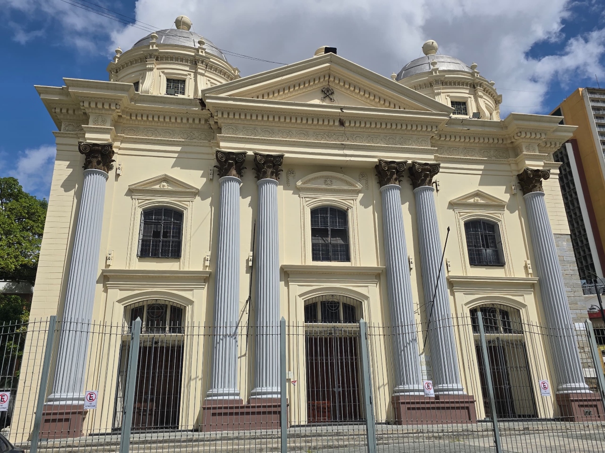 Unos 27 templos católicos resultaron afectados tras los terremotos