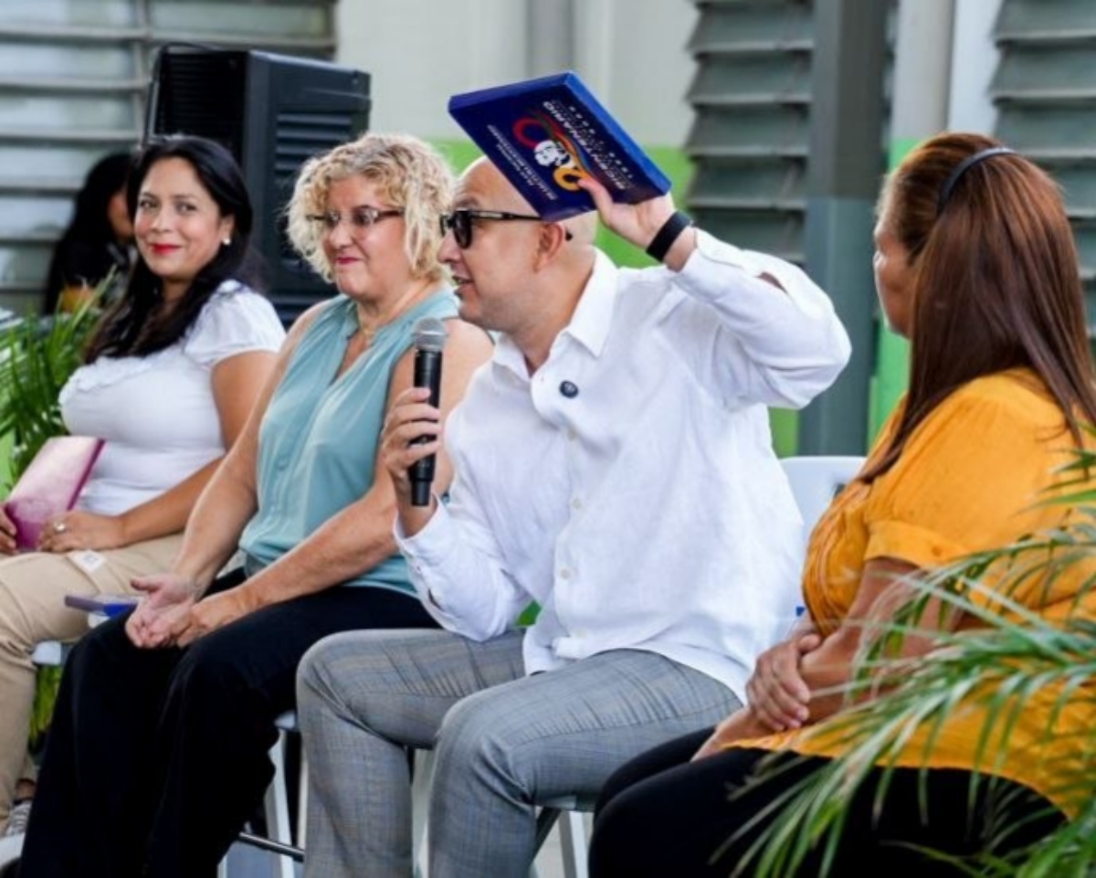Inicia Plan Nacional Bicentenario de Lectura en Campamentos Transitorios